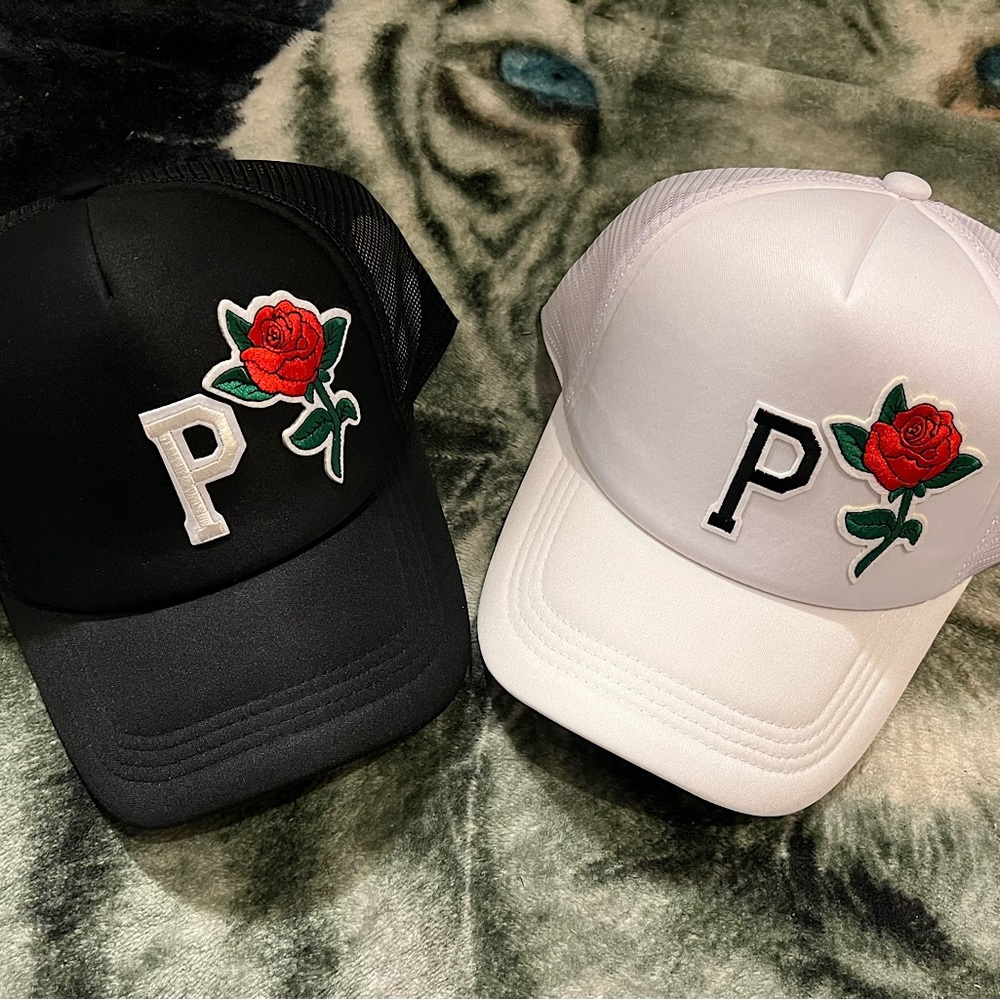 Pure apparel rose snap back #1 black & white